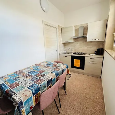 La Perla Sul Mare Apartmán Sant Isidoro (Apulia)